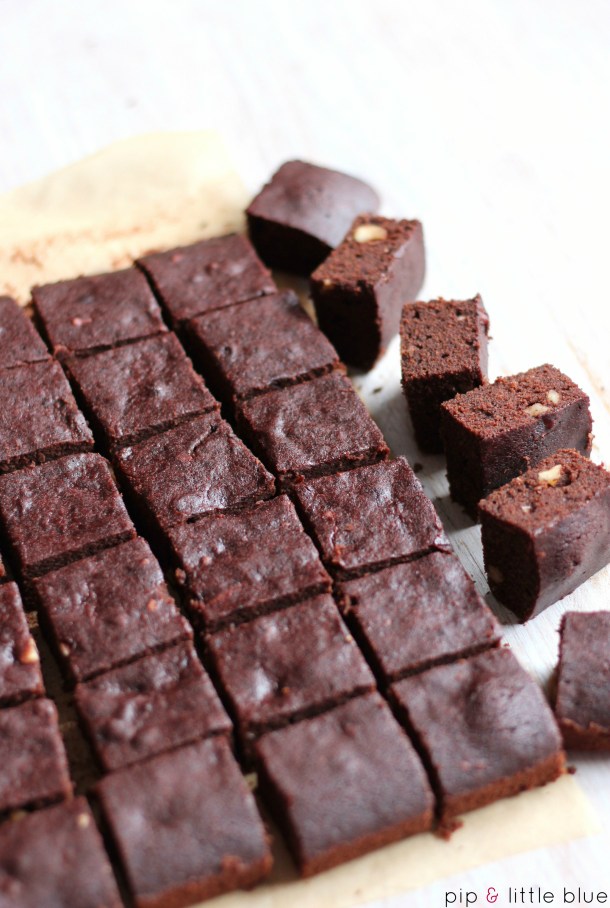 chocolatebeetrootbrownies1
