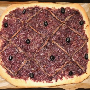 French treat: Red onion&nbsp;pissaladière