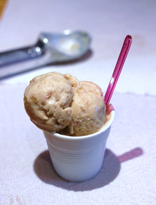 rhubarbandgingerfroyo1