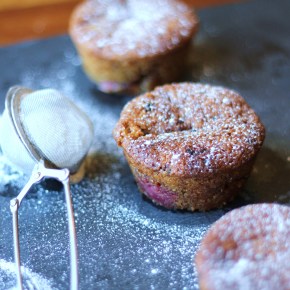 Squidgy blackberry & marzipan&nbsp;muffins