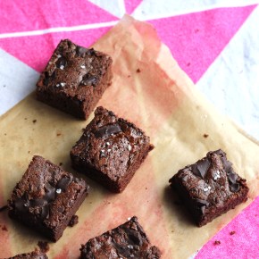 Sea salt & *secret ingredient* chocolate&nbsp;brownies