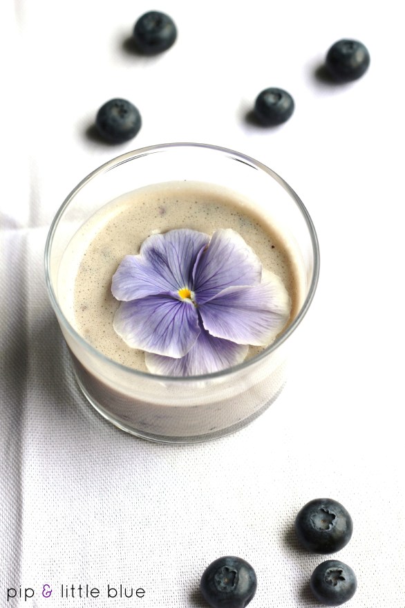 almondblueberrysmoothie3v2