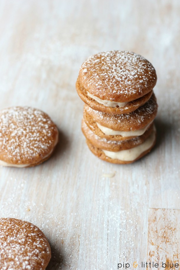 applesaucewhoopiepies1